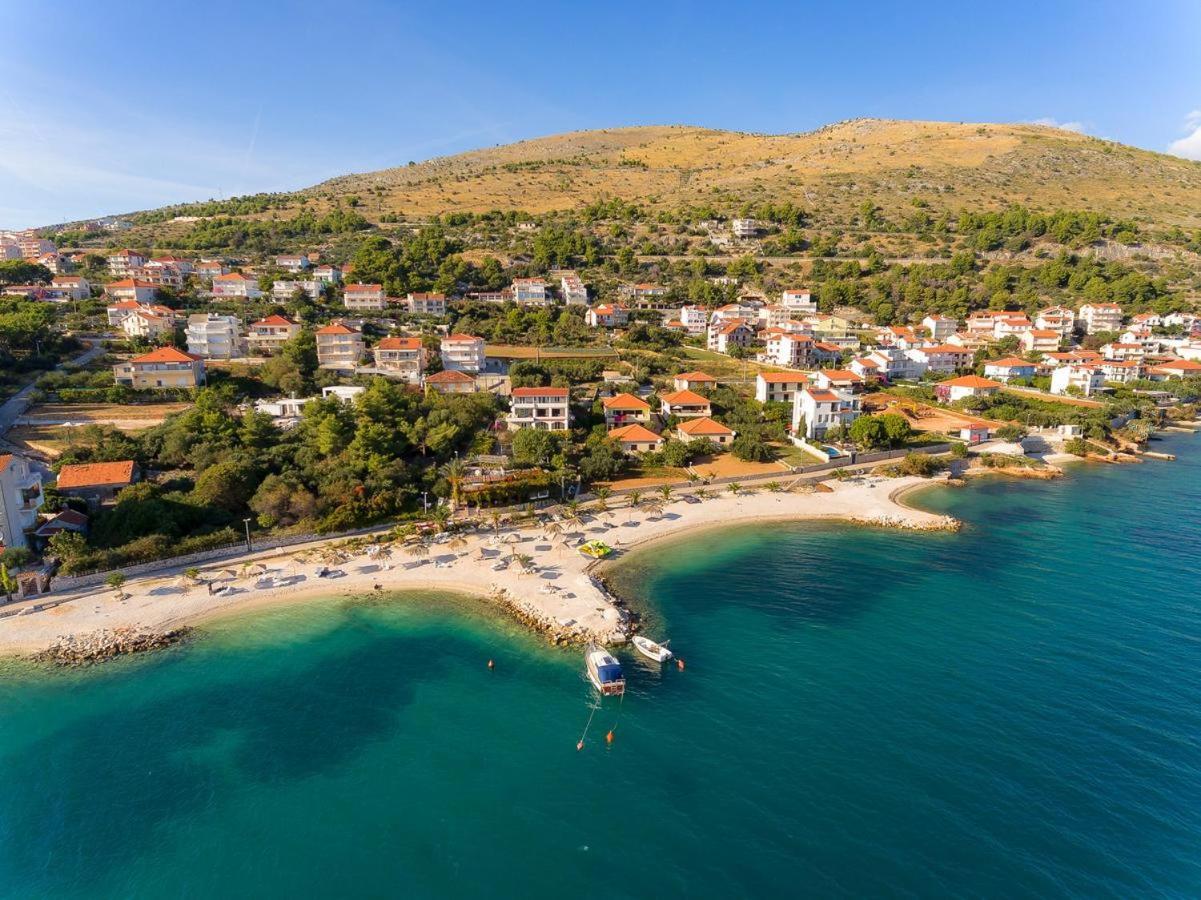 Ferienwohnung Lambrisa Trogir Exterior foto