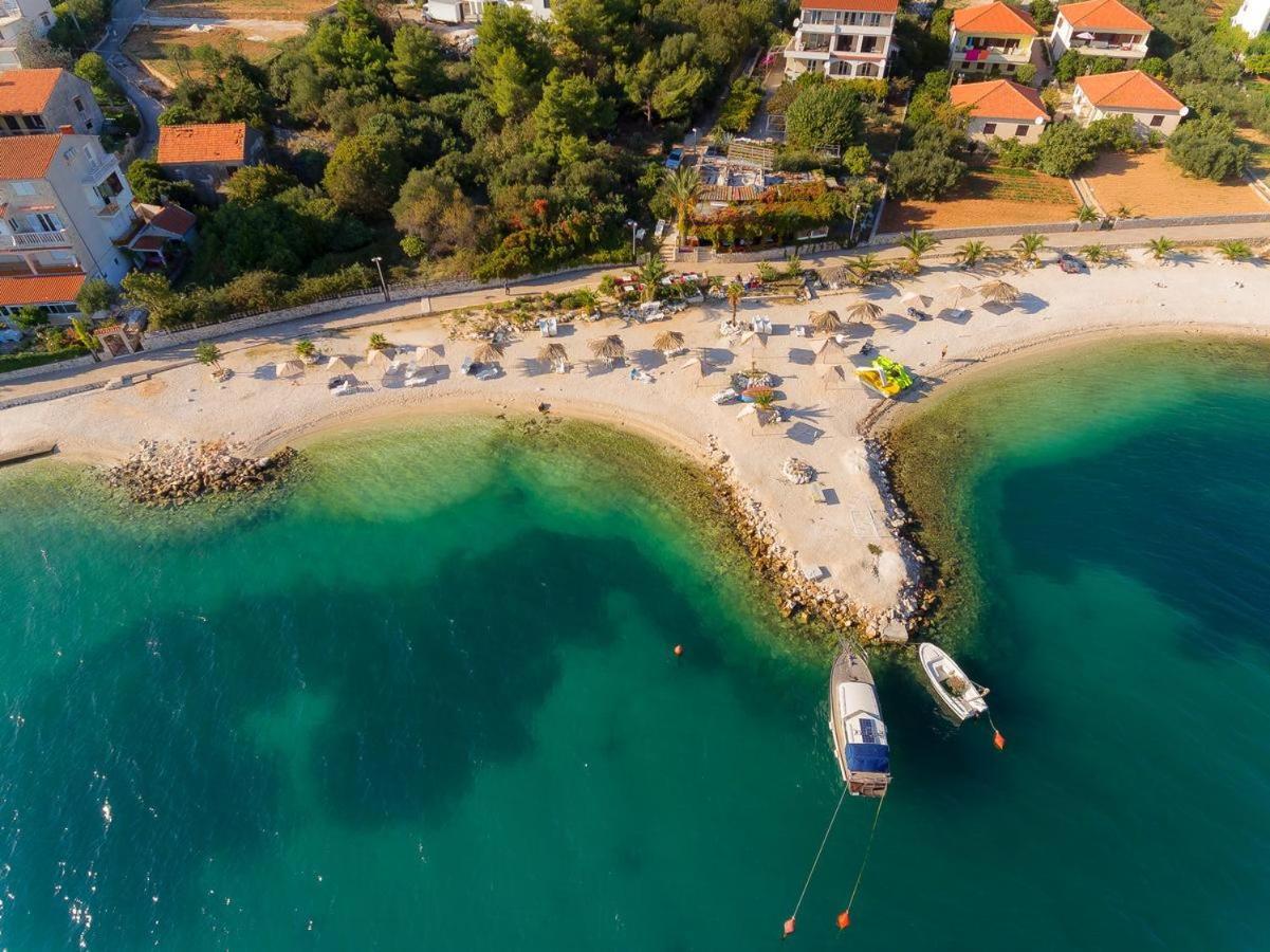 Ferienwohnung Lambrisa Trogir Exterior foto