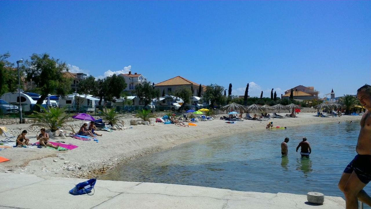 Ferienwohnung Lambrisa Trogir Exterior foto