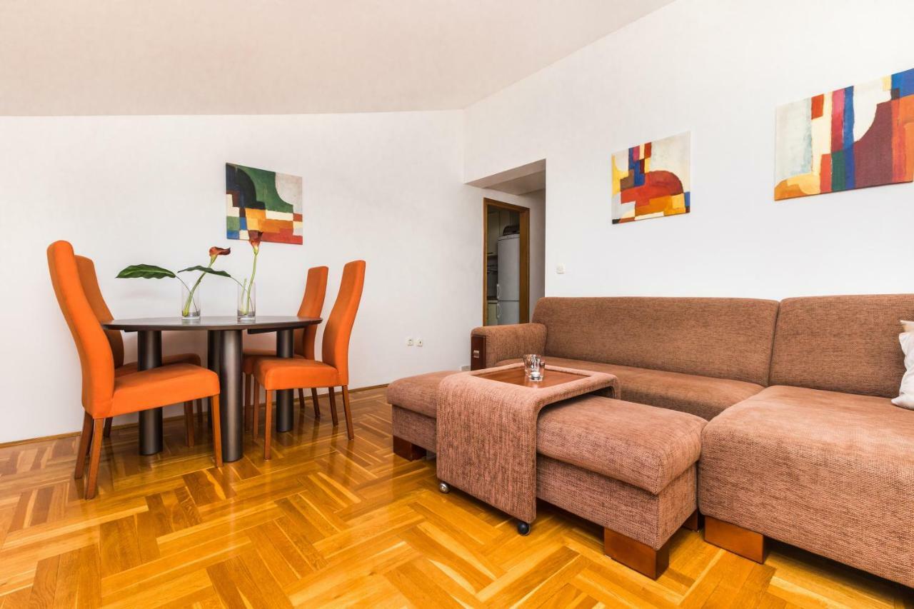 Ferienwohnung Lambrisa Trogir Exterior foto